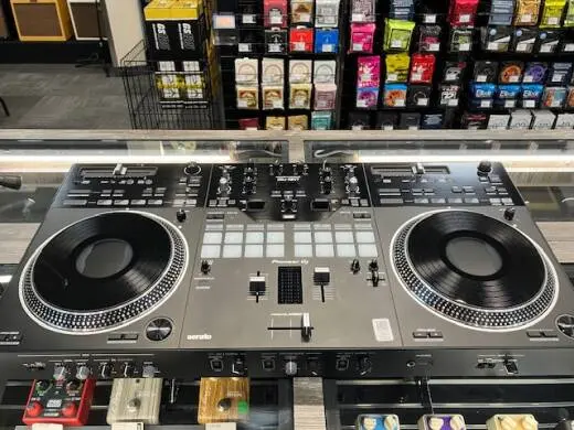 Pioneer DJ - DDJ-REV7